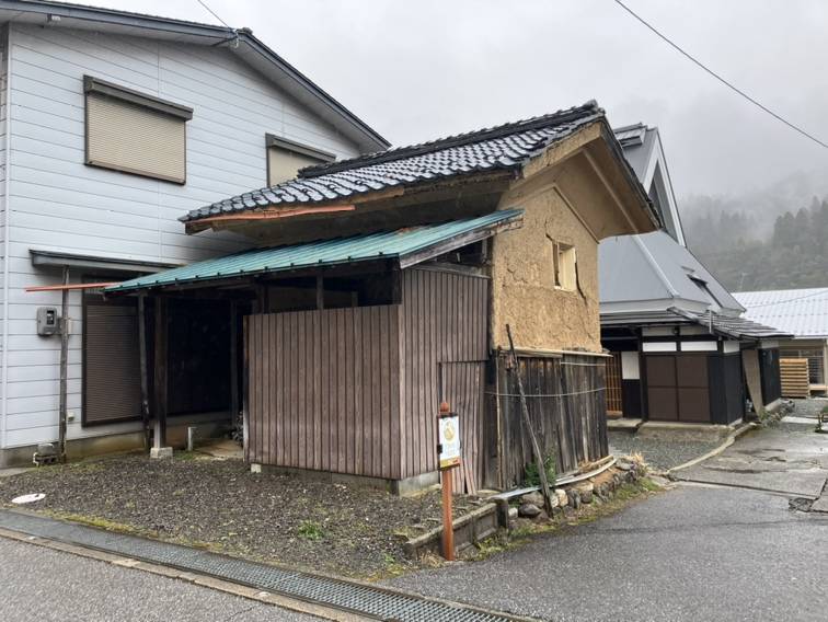 解体工事の施工実績を追加しました。