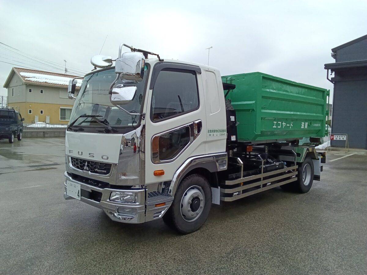 アームロール車　ドライバー募集中です！